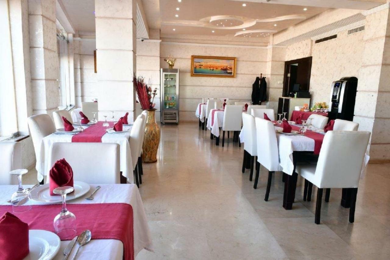 Ikram El Dhayf Hotel Algiers Buitenkant foto